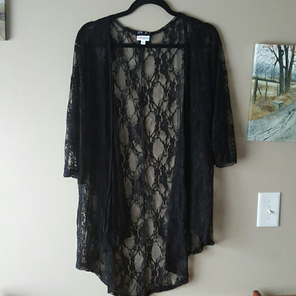 LuLaRoe black lace Lindsay
